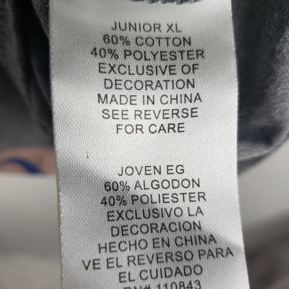 NWT LEI Women's Gray Floral Studded T-Shirt Sz Juniors XL - Picture 8 of 8